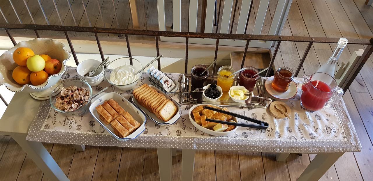 La Carosera Bed & Breakfast Castellengo